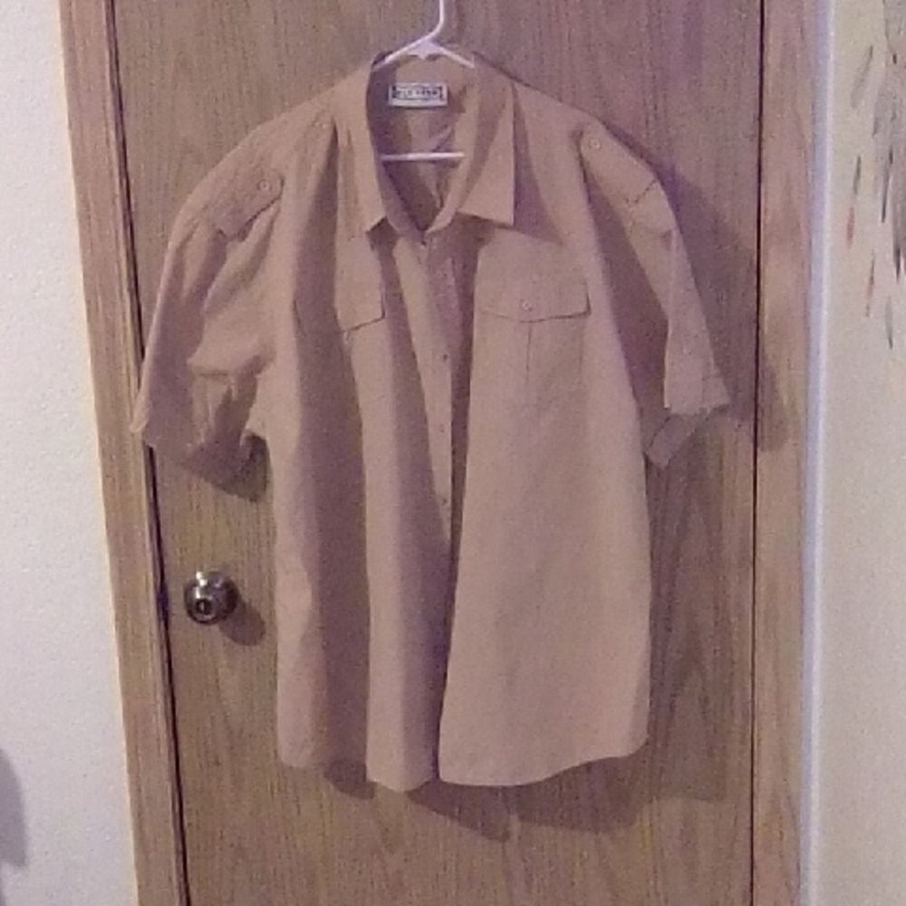 Men's Casual Button Down Shirt in Tan